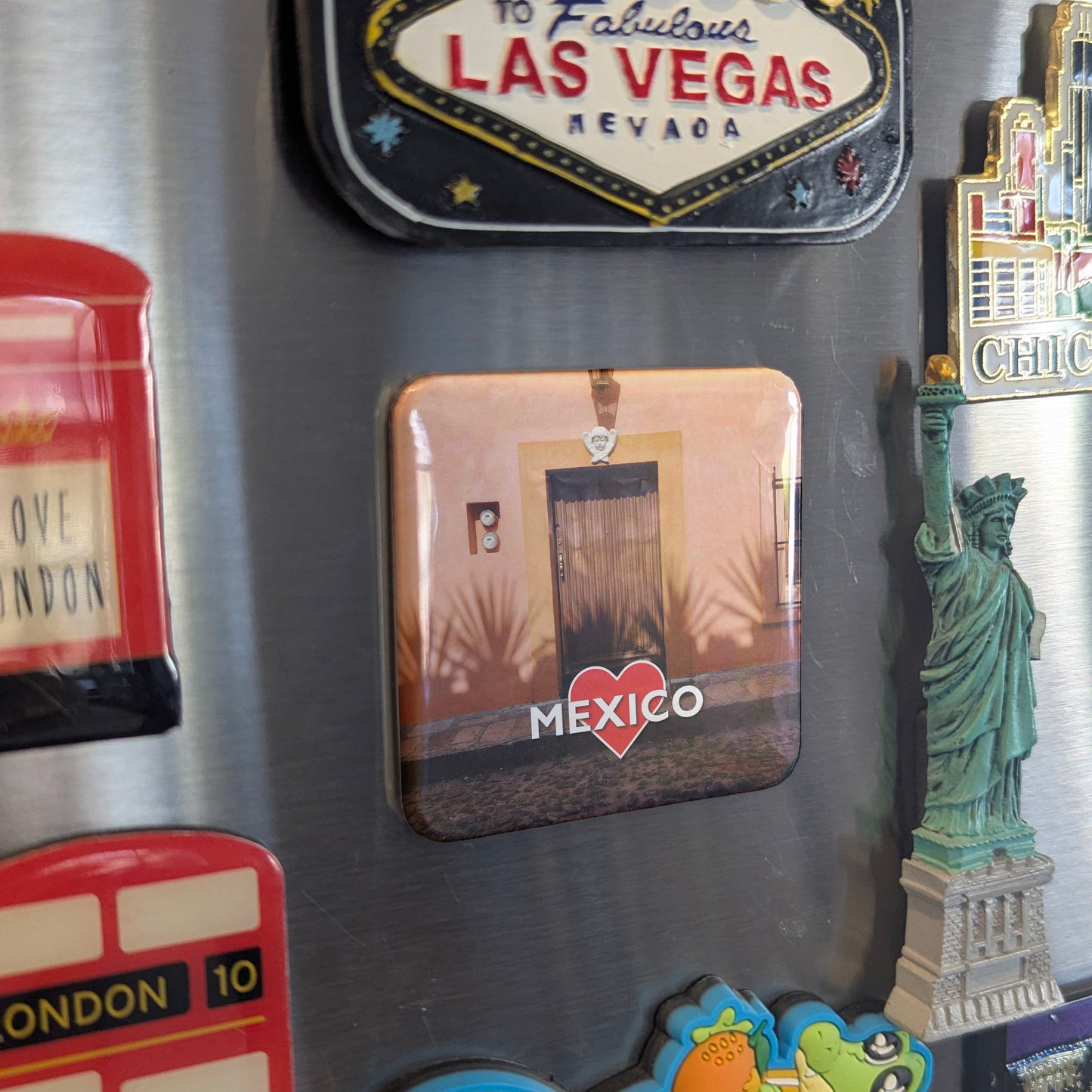 Mexican Street Fridge Magnet - PhiloPerse