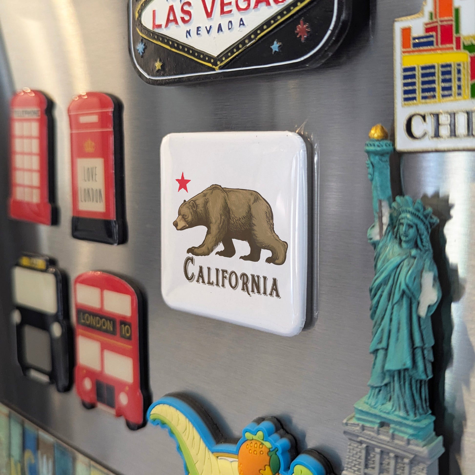 California Magnet | Republic Bear & Star | 2×2 | Made in Canada - PhiloPerse