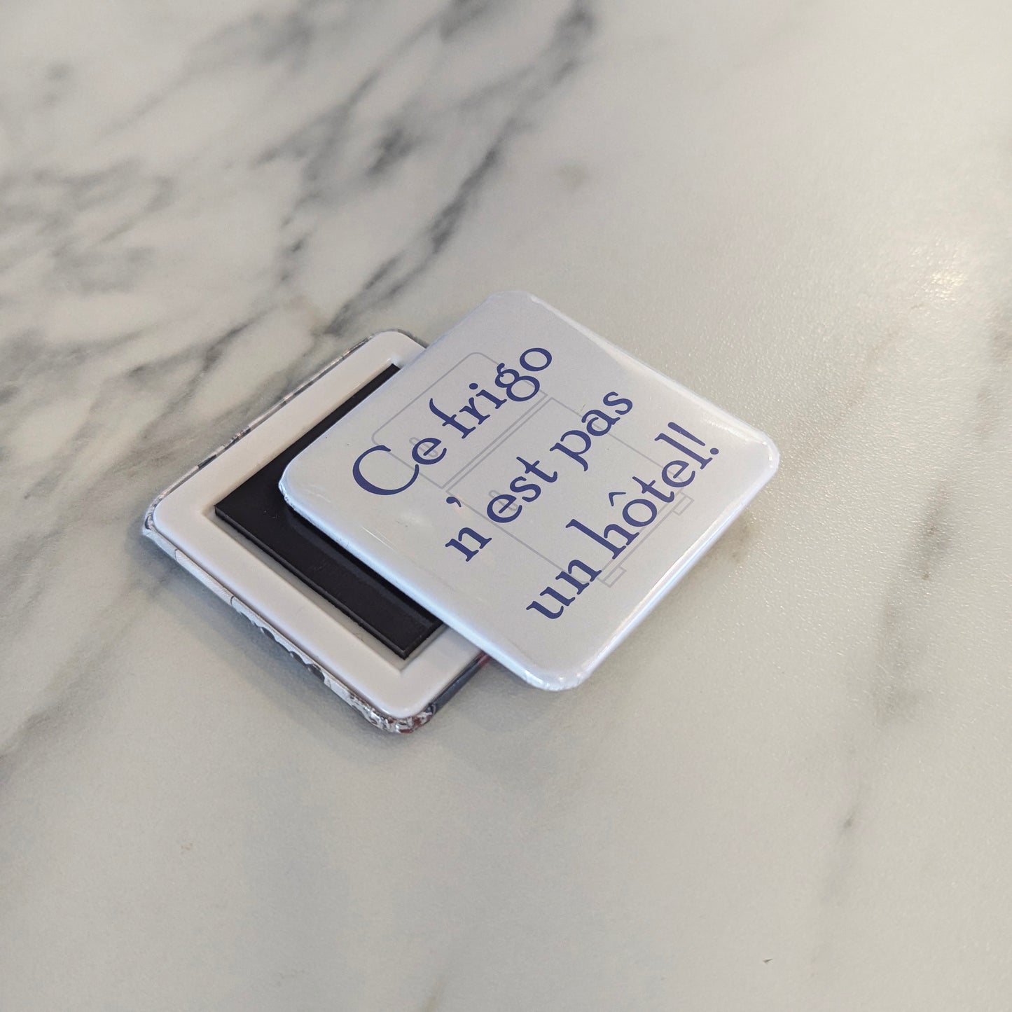 Ce frigo n’est pas un hôtel Fridge Magnet - PhiloPerse