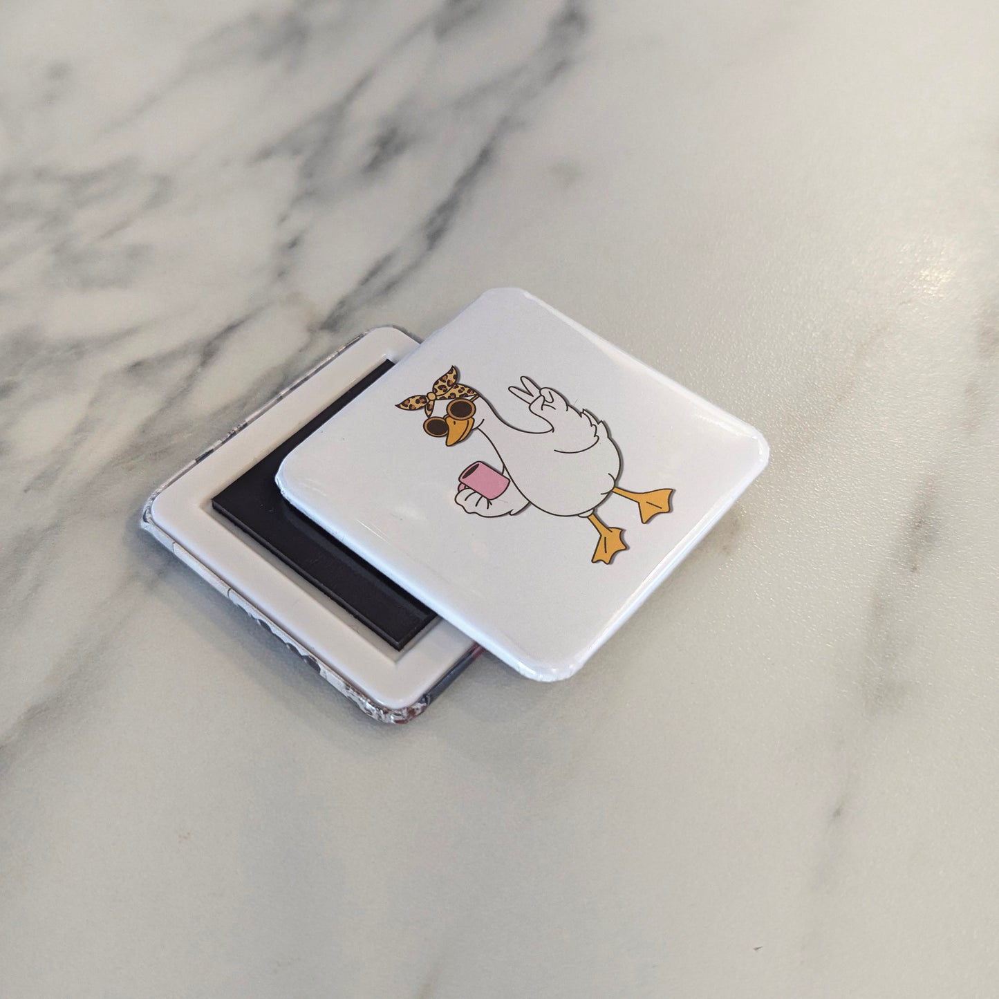 Goose Mom Chillin Magnet | 2×2 | Made in Canada - PhiloPerse