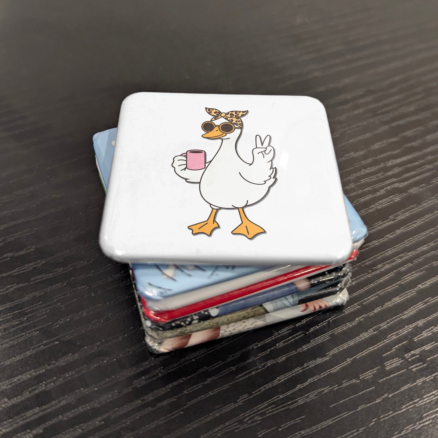 Goose Mom Chillin Magnet | 2×2 | Made in Canada - PhiloPerse