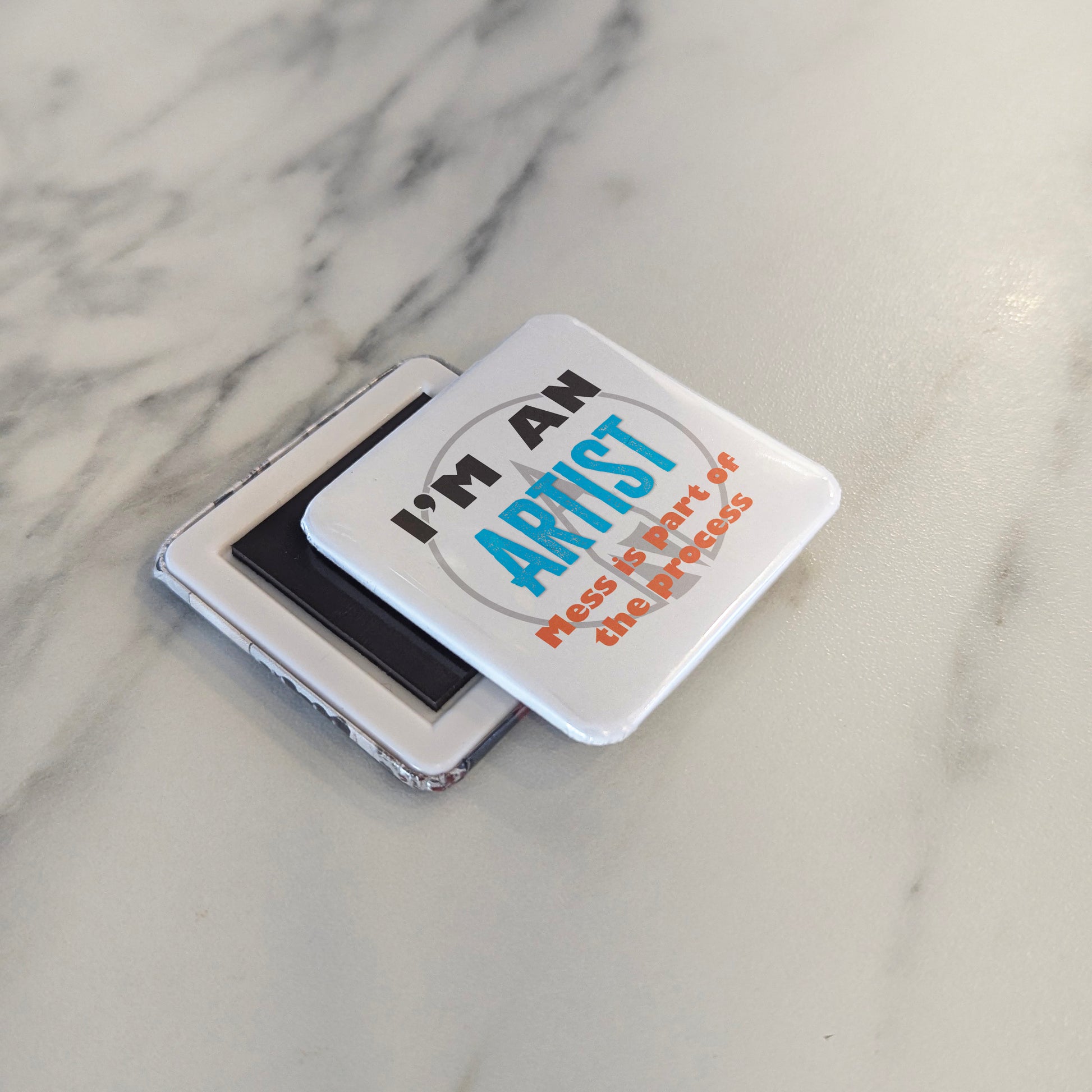 I'm an Artist Fridge Magnet - PhiloPerse