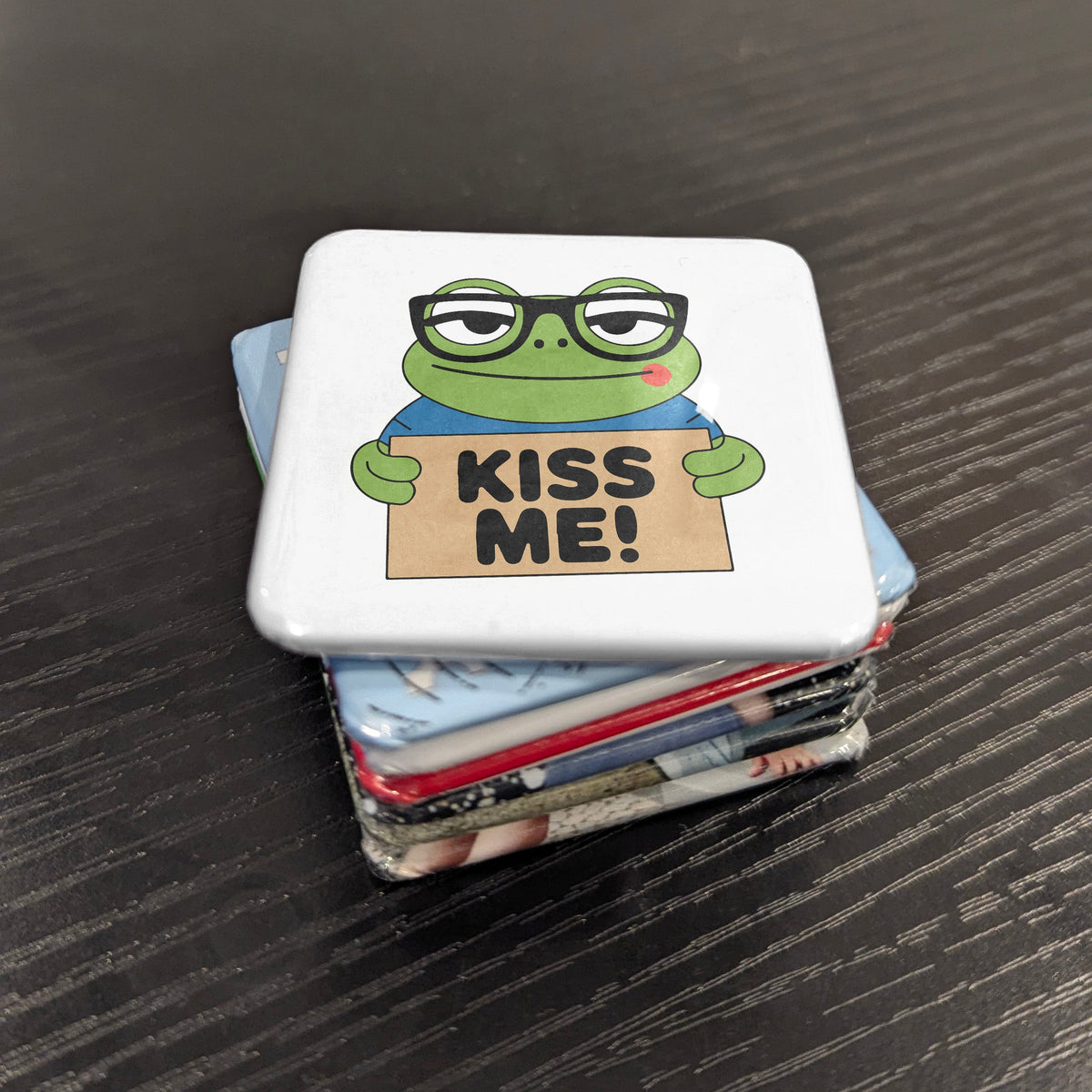 Kiss Me Frog Magnet | A Little Frog Romance | 2×2 | Made in Canada - PhiloPerse