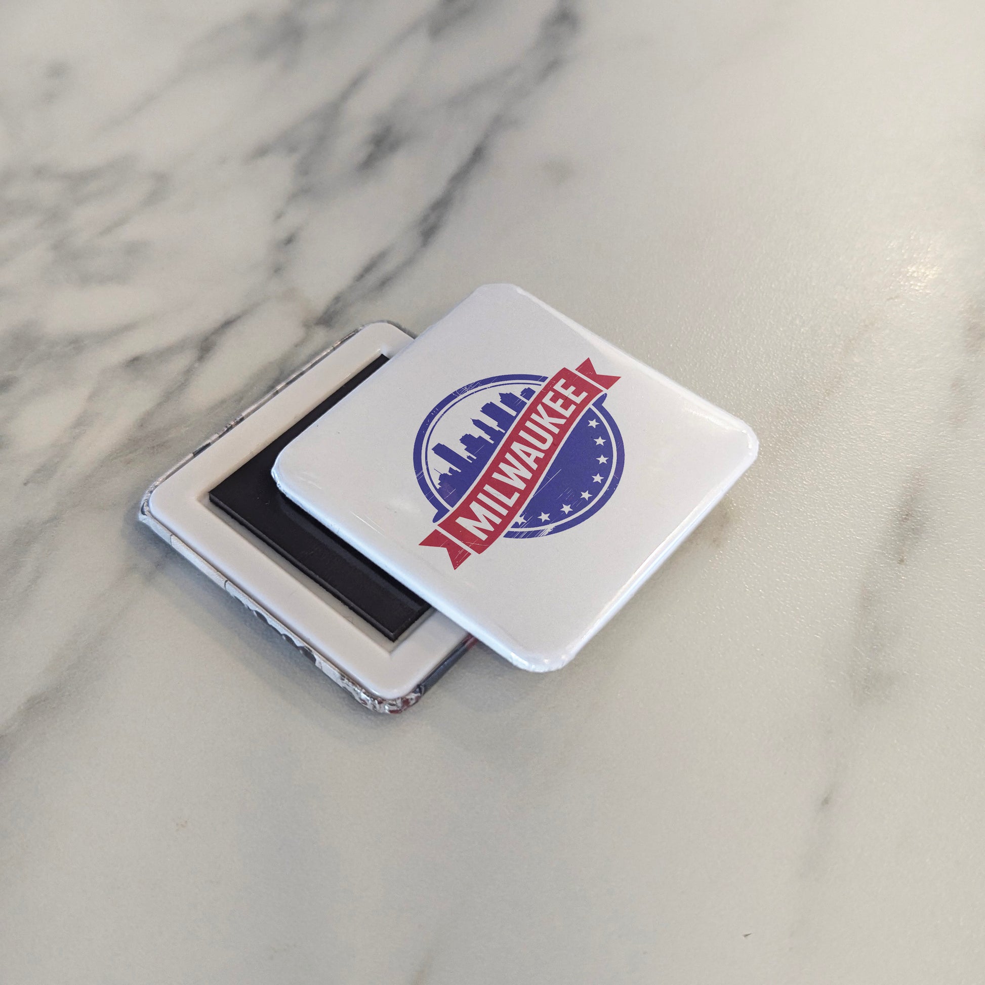 Milwaukee Wisconsin Magnet | City on the Lake | 2×2 | Made in Canada - PhiloPerse