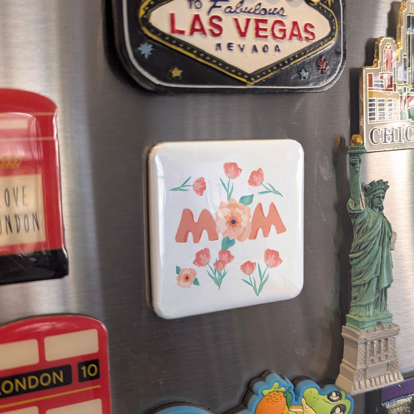 Floral MOM Magnet | 2×2 | Made in Canada - PhiloPerse