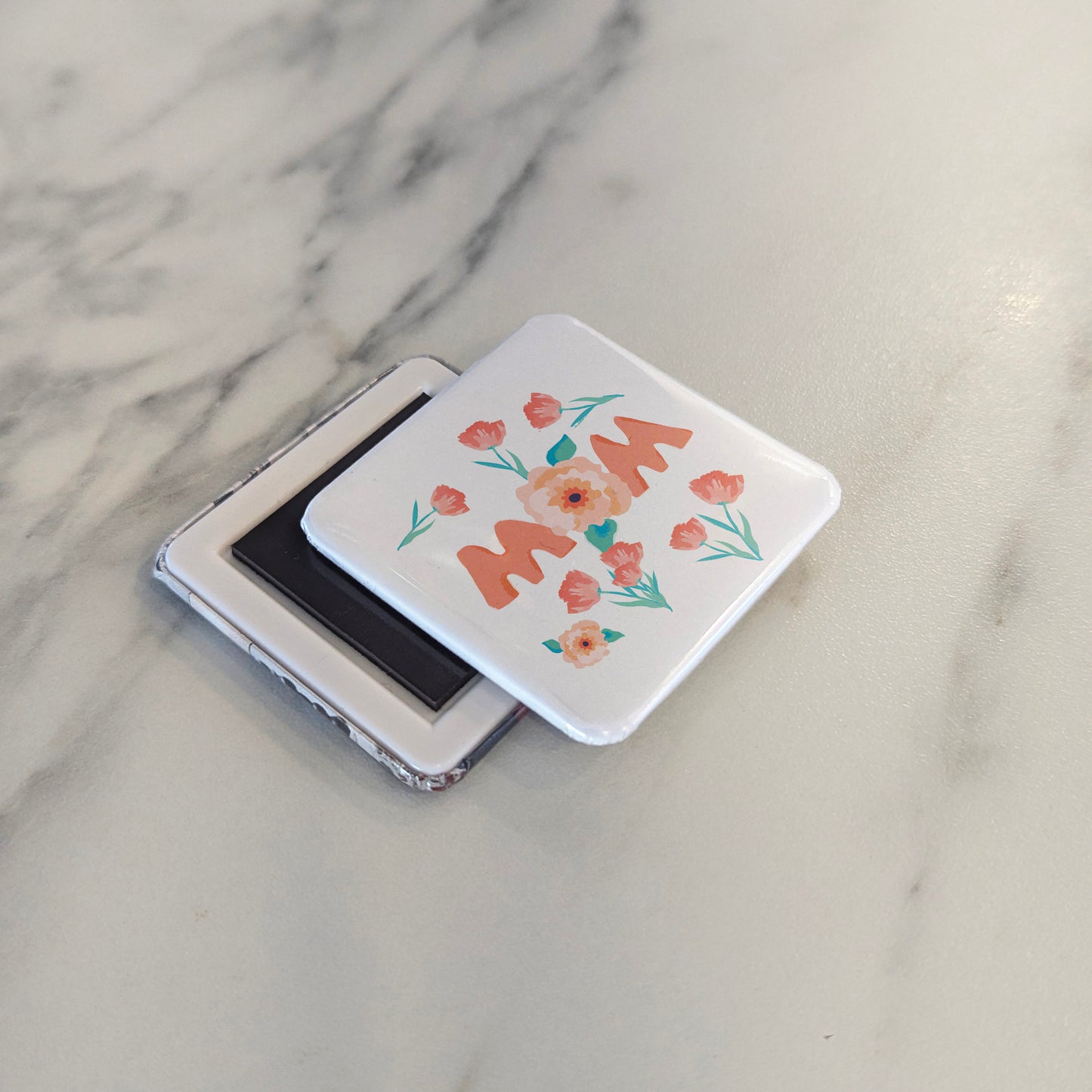 Floral MOM Magnet | 2×2 | Made in Canada - PhiloPerse