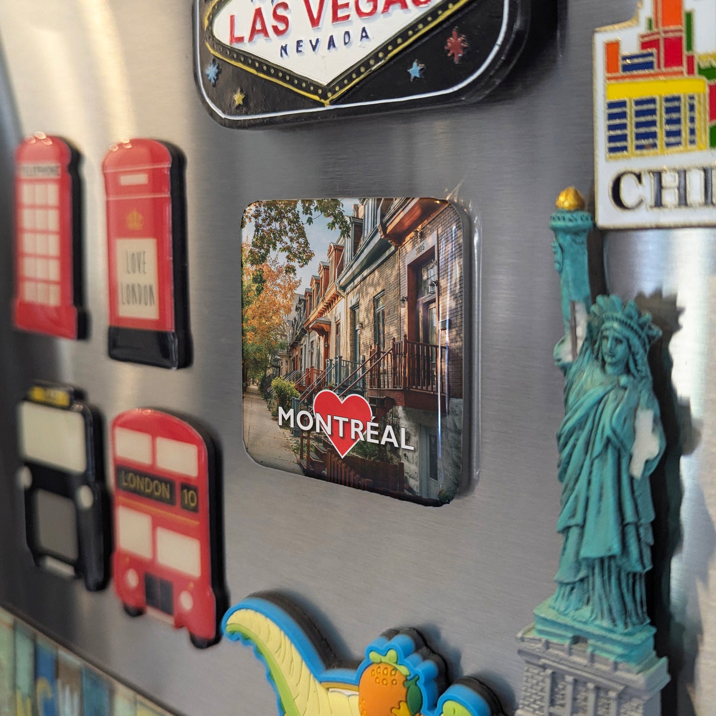 Montreal's Architecture Fridge Magnet - PhiloPerse
