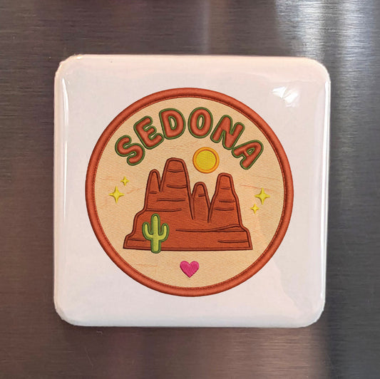 Sedona Arizona Magnet | Red Rocks Buttes | 2×2 | Made in Canada - PhiloPerse