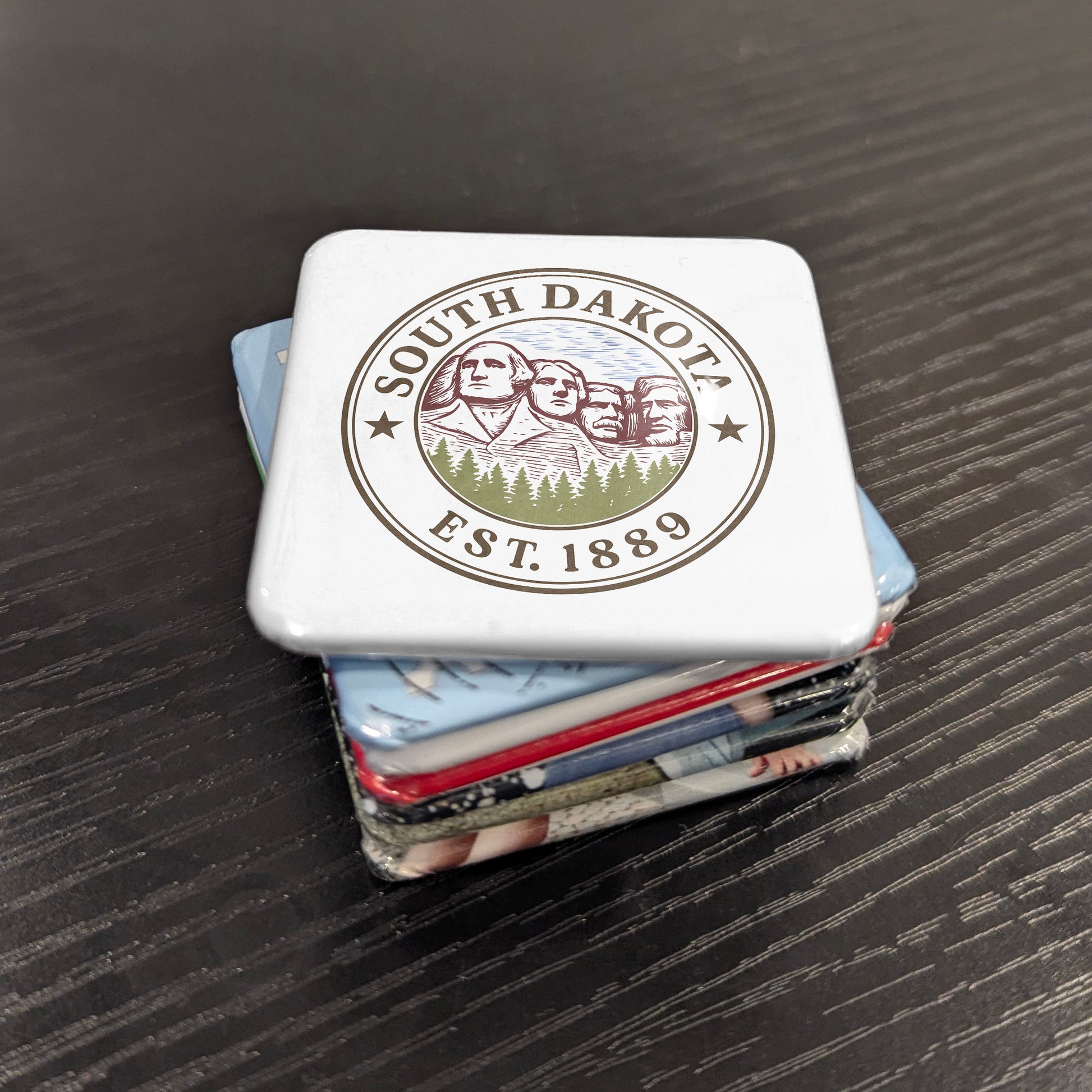 South Dakota Magnet | The Mount Rushmore State | 2×2 | Made in Canada - PhiloPerse