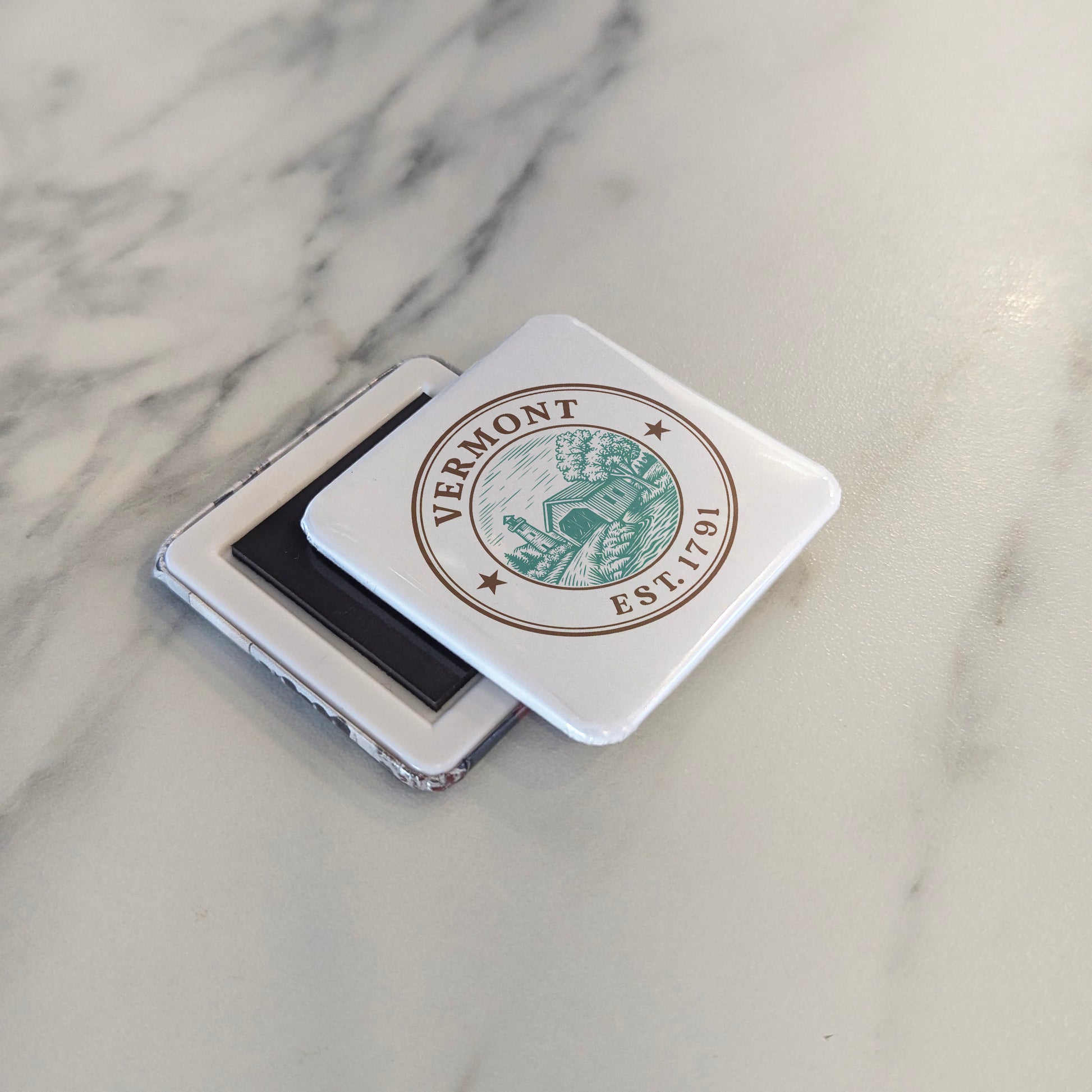 Vermont Magnet | The Green Mountain State | 2×2 | Made in Canada - PhiloPerse